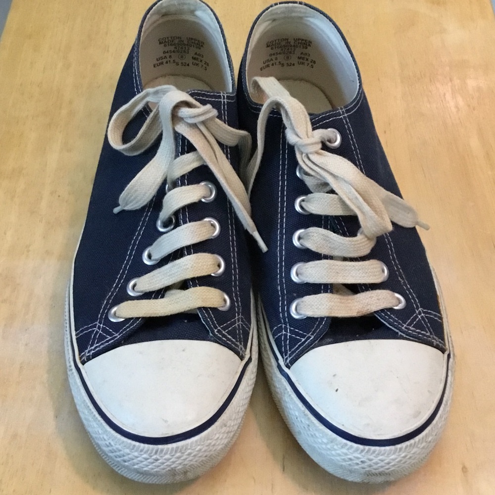 Joe Boxer Navy and White Men’s Canvas Sneakers size 8